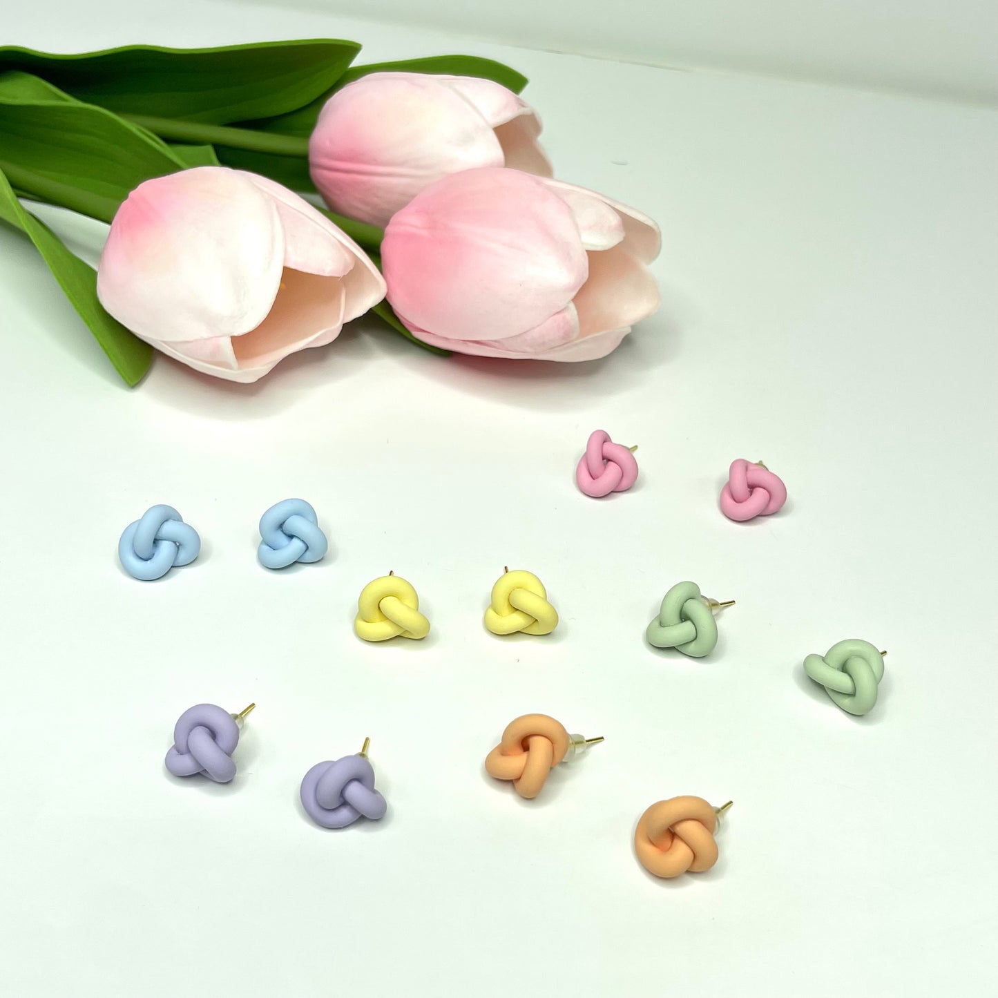 TiNY TANGLES, in Baby Pink