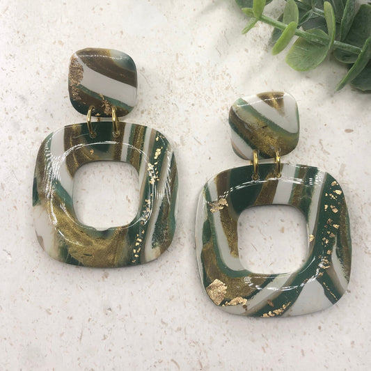 LISA, in Vintage 1935